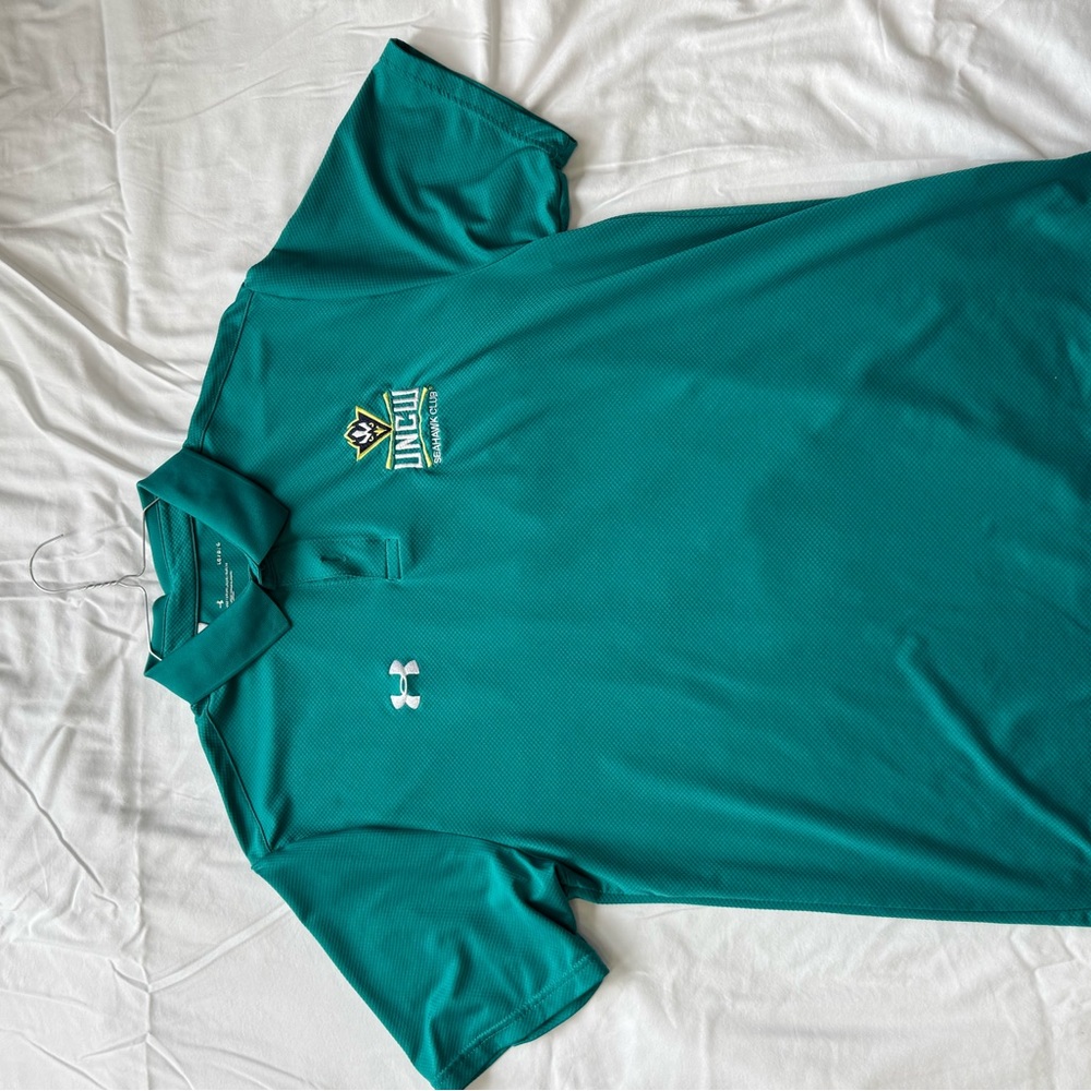 UNCW Under Armour Men's Green Polo Shirt